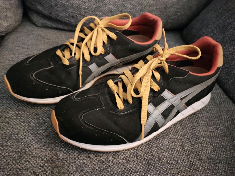 ❗❗Onitsuka Tiger Sneaker Schuhe schwarz grau Gr. 44,5❗❗ in Meerbusch