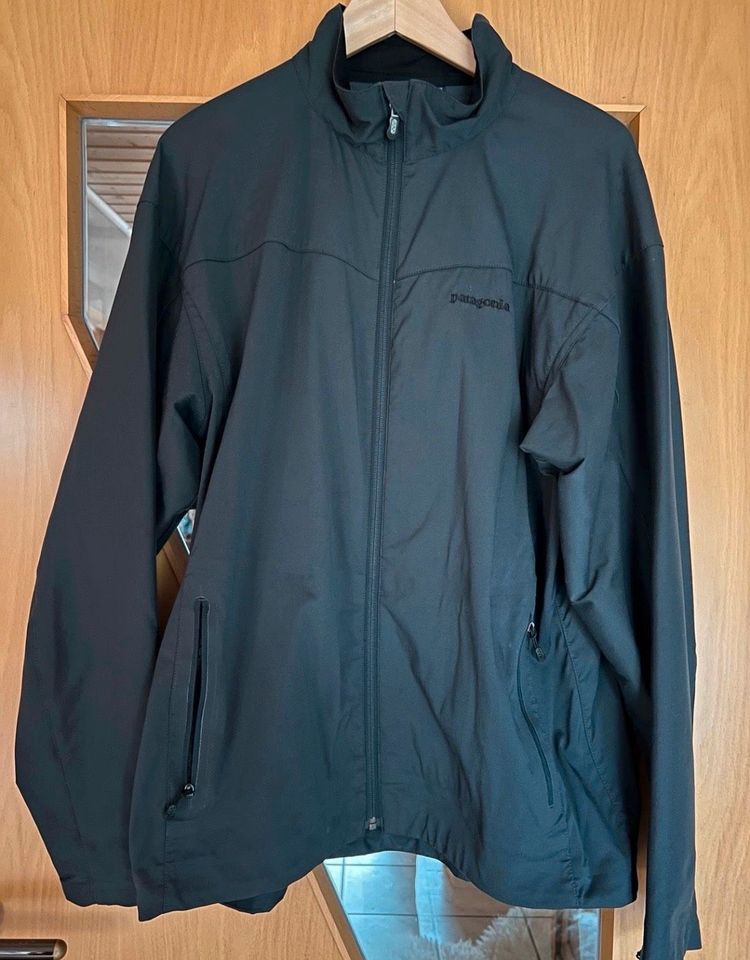 Jacke Patagonia Softshell / Engelbert Strauss in Wolfhagen 