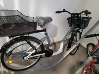 Biete Tiefeinsteiger Fahrrad und Anhänger Berlin - Marzahn Vorschau