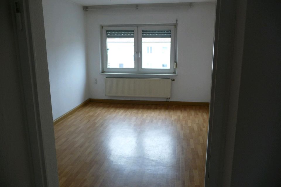 2 Zimmer Eigentumswohnung mit Garage in Nürnberg (Mittelfr)