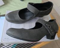 Schuhe mit Absatz neuwertig Nordrhein-Westfalen - Herford Vorschau