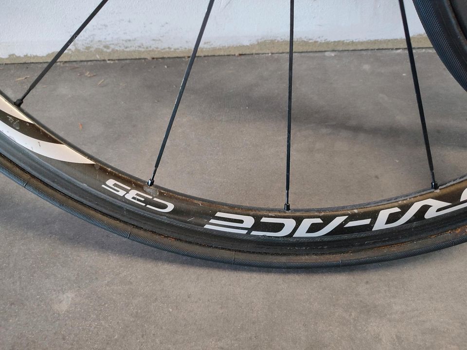 Laufradsatz Dura Ace C35 11 Fach mit Kassette in Hilzingen