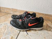 Nike Air Total Core TR Training Schuhe schwarz Orange Größe 41 Baden-Württemberg - Weinstadt Vorschau