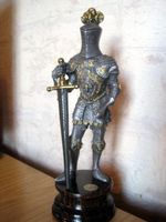 Ritter Figur auf runden Holzsockel Sachsen - Freiberg Vorschau