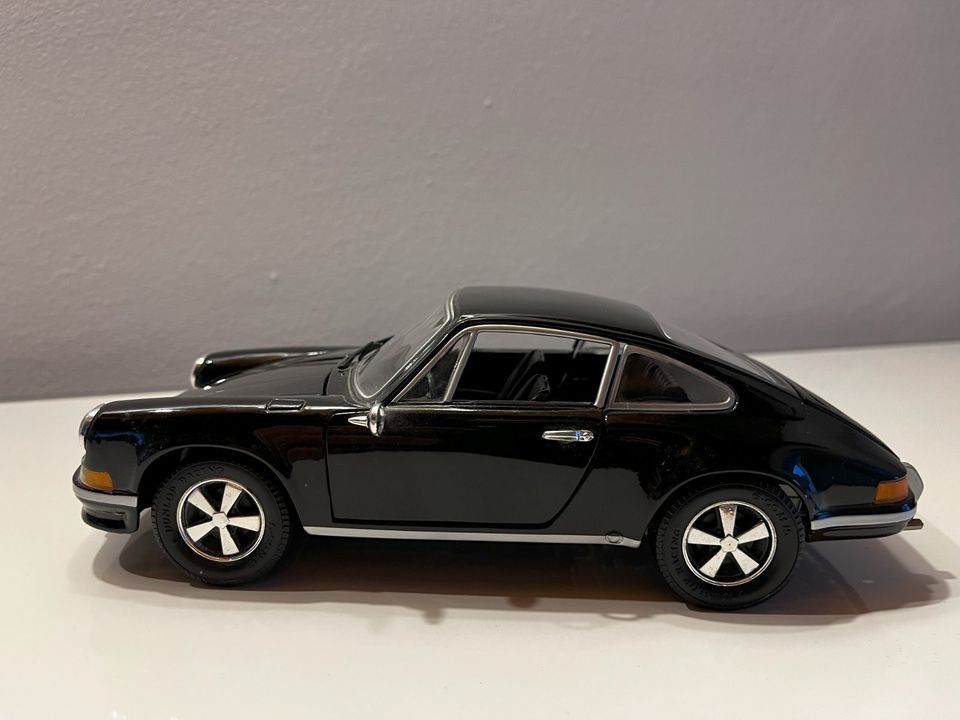 Modellauto Porsche 911 Carrera 1/18 in Heidelberg