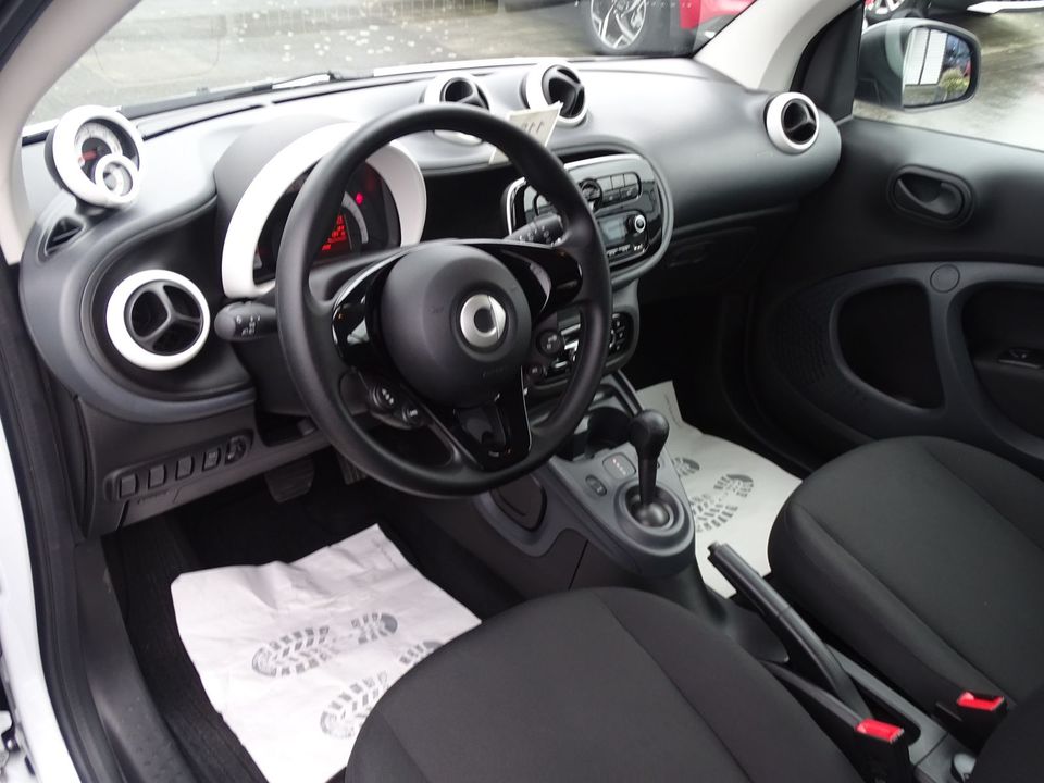 Smart ForTwo electric drive/EQ/Klimaauto/TEL/ALU/SHZG in Warendorf