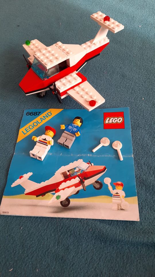 Lego 6392 Airport Flughafen mit grossem Konvolut an Flugzeugen in Dresden