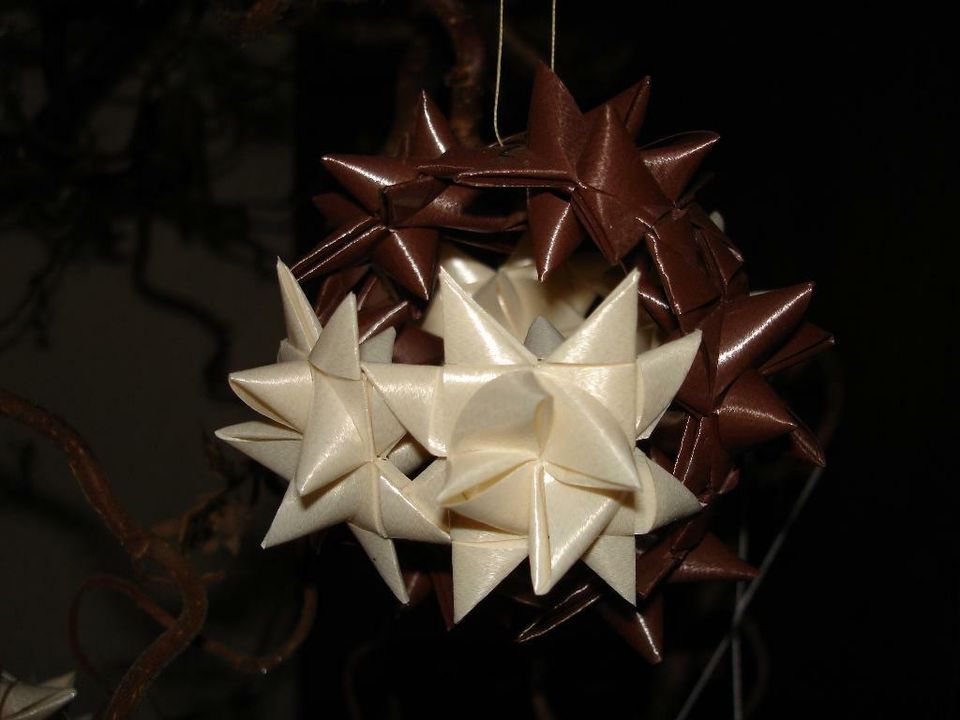 Fröbelstern Kugelrunder Sternenzauber Deko Weihnachten Advent in Strodehne