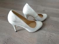 Pumps High Heels Silber Gr 37. Hessen - Neuental Vorschau