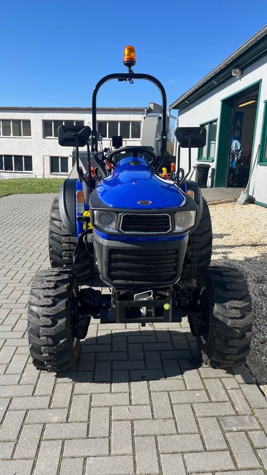 Farmtrac 26 m. Industriebereifung, Allrad Kleintraktor, Schlepper in Markneukirchen