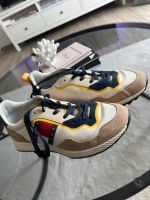 Tommy Hilfiger Schuhe GR 41 Nordrhein-Westfalen - Oberhausen Vorschau