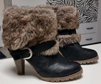 Stiefeletten schwarz, Gr. 39, m. Fell braun  + Riemen, Holzabsatz Niedersachsen - Rosengarten Vorschau