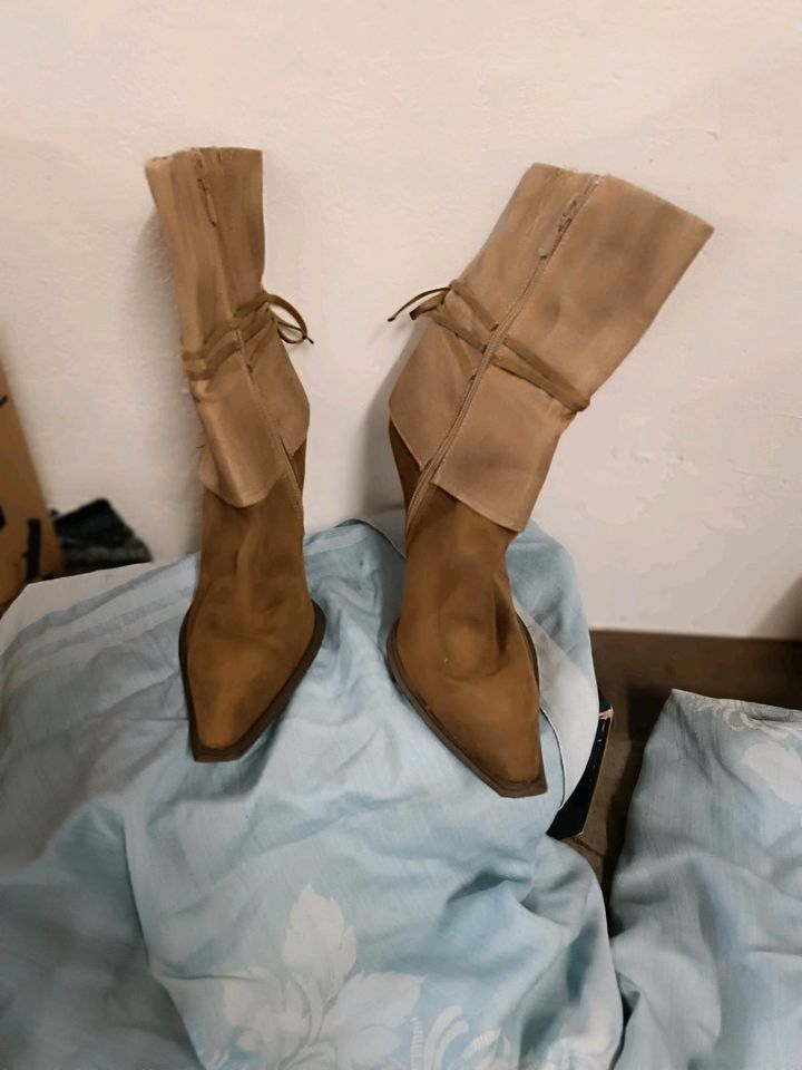 Neue Frühjahrs Damen Stiefeletten Gr.40 in Hoyerswerda