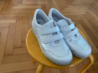 Leder Sneaker Schuhe Leder Kranichstein neuwertig Hessen - Wetzlar Vorschau