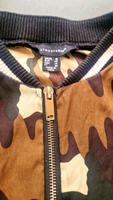 leichte Jacke Camouflage 42 mit Reißverschluss Hessen - Eltville Vorschau