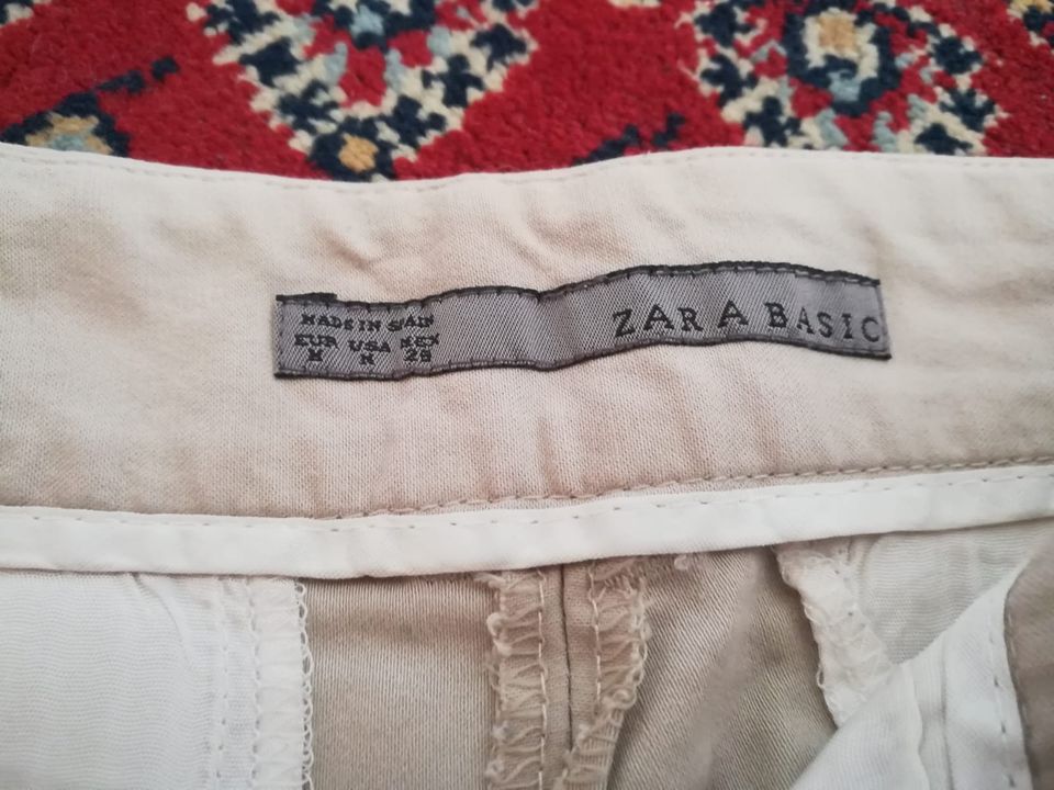 Tolle Shorts in sehr gutem Zustand Zara Basic Gr. M in Saarbrücken
