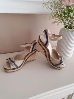 Süsse Wedges Damen Sandalen Gr 38 Absatz  beige Nordrhein-Westfalen - Mülheim (Ruhr) Vorschau