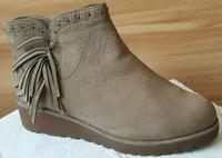 (Gr. 36) UGG Ankle Boots „Cindy“, taupe (neu) Frankfurt am Main - Bergen-Enkheim Vorschau
