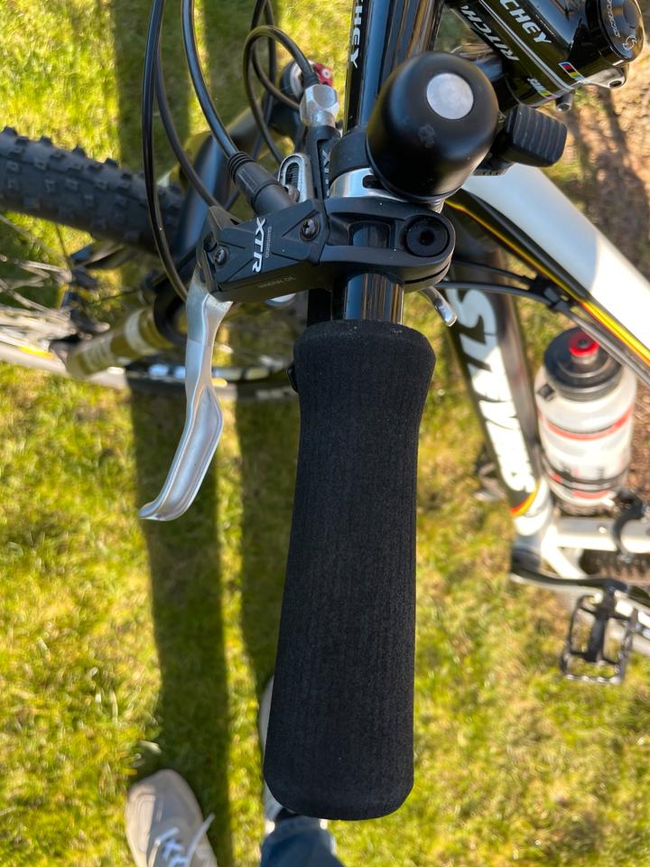 Stevens Juke Team 26Zoll RH 18 Herrenbike in weiß 27 Gang in Melbeck