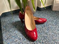 Rote Lack-Pumps von Gabor , innen Leder , Größe 7,5, Neuwertig Hessen - Edermünde Vorschau