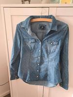 H&M Jeansbluse Jeanshemd blau Sterne Gr. 36 Hessen - Schlüchtern Vorschau