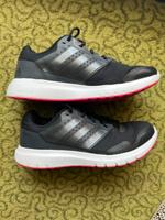 Adidas Sneaker Laufschuhe Größe 39,5 Kr. Altötting - Reischach Vorschau