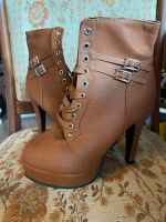 Braune High Heel Boots Gr 38 Schleswig-Holstein - Lohe-Föhrden Vorschau