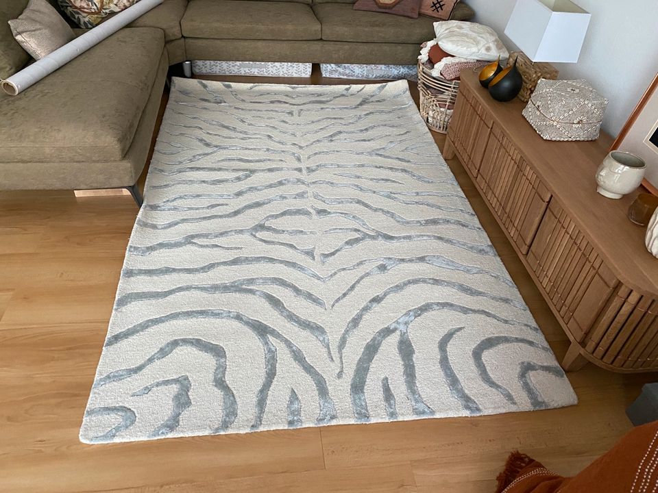 Nuloom Teppich Wohnzimmer Schlafzimmer Zebra boho grau beige in Köln
