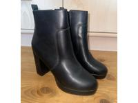Boots / Absatzstiefeletten - Größe 41 - wie neu Bayern - Neubeuern Vorschau