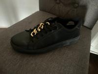 Sneaker Gr 42 Schwarz Gold wie neu Niedersachsen - Salzgitter Vorschau