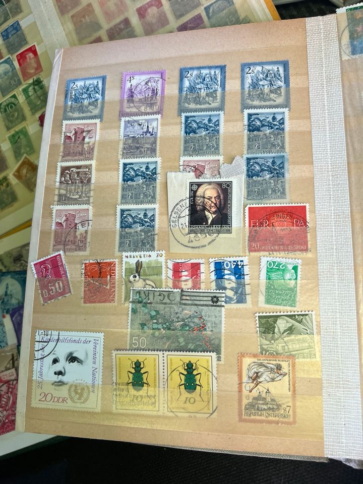 Briefmarken alles nue für 90€ in Nürnberg (Mittelfr)
