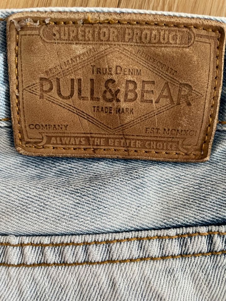 Pull & Bear Herren Jeans Shorts in Erlangen