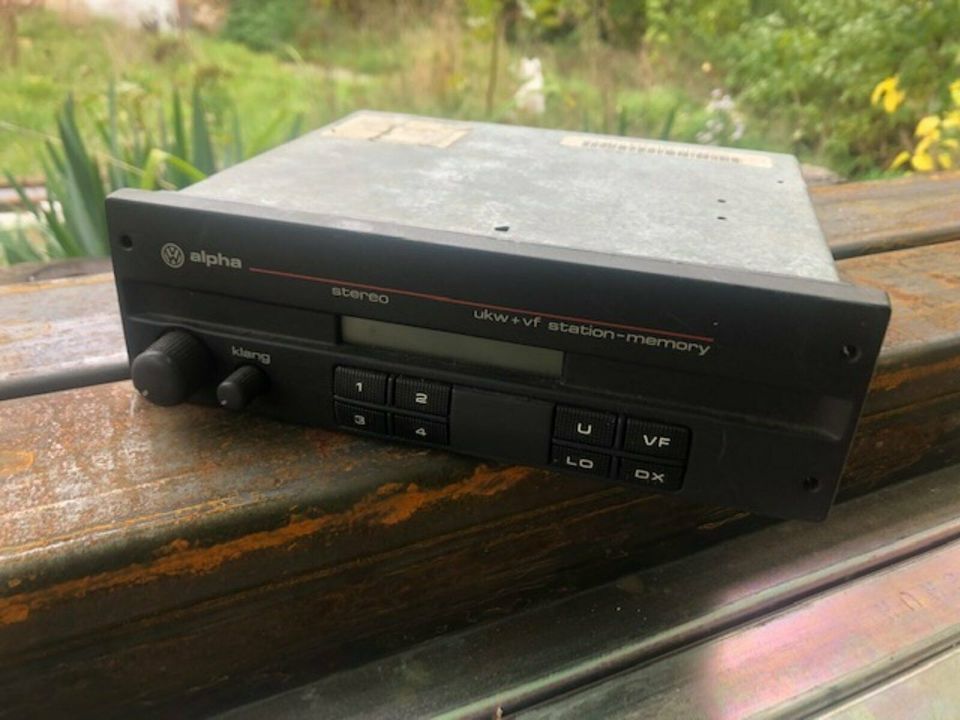 VW Golf Autoradio Alpha in Lumpzig