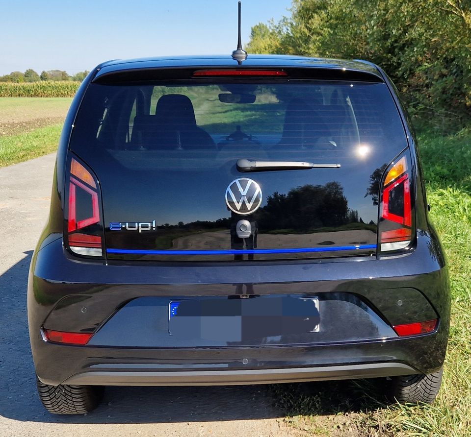 VW e-UP Style Plus in Wolfsburg