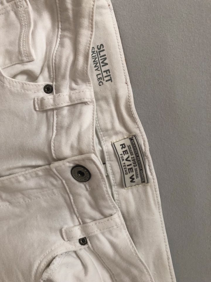 weiße Jeans mit Fransen und Löchern 164 Rewiev in Berlin