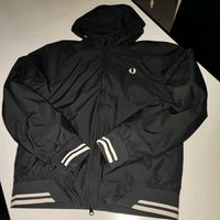 FRED PERRY Kapuzen Jacke Brandenburg - Eggersdorf Vorschau