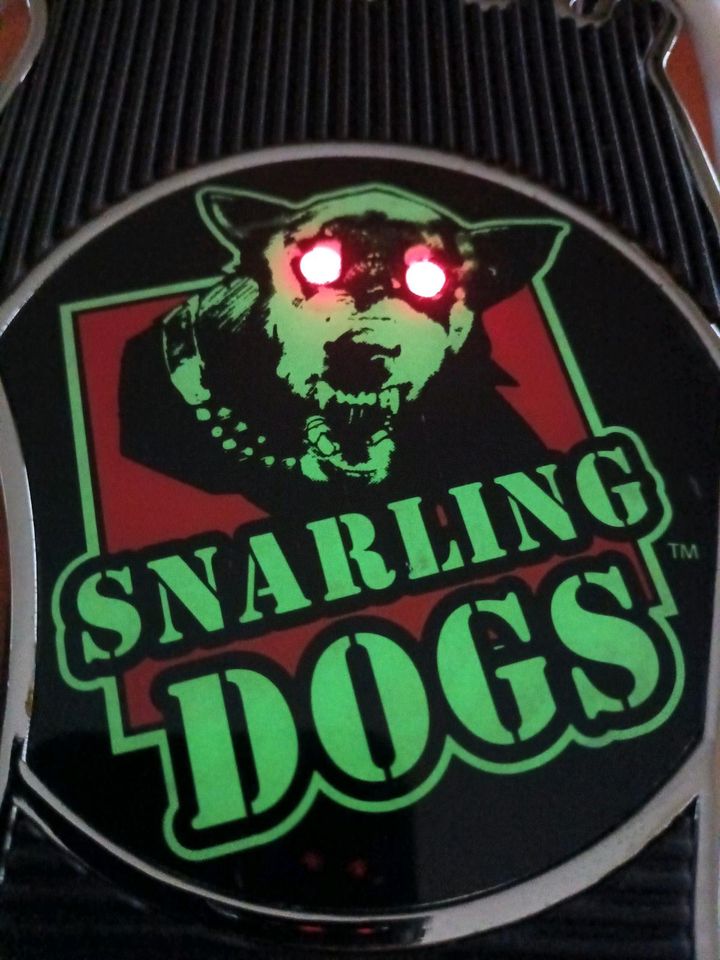 SNARLING DOGS Black Bawl vintage Wah Gitarre wie Dunlop Cry Baby in Kaiserslautern