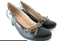 Caprice Pumps Gr 7 Sandalen 40,5 wie neu Damenschuhe Düsseldorf - Pempelfort Vorschau