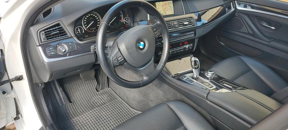 BMW 520d Top Zustand in Bous