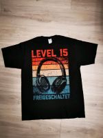T Shirt / Level 15 / Geburtstag Sachsen-Anhalt - Halle Vorschau