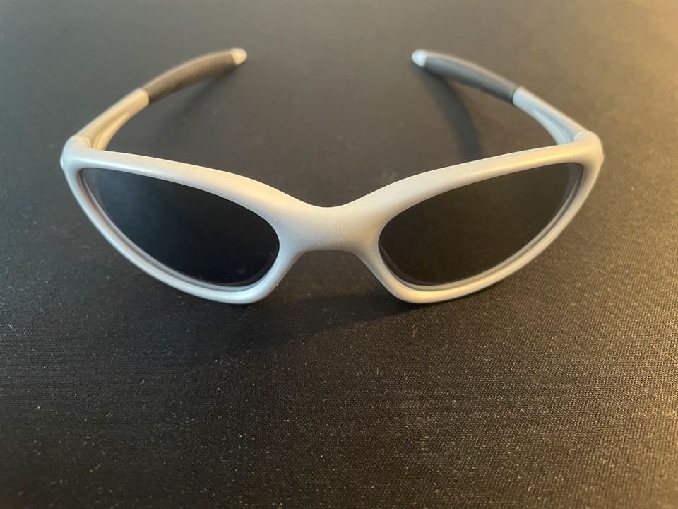 Oakley Minute 1.0 Sonnenbrille in Kleinmachnow