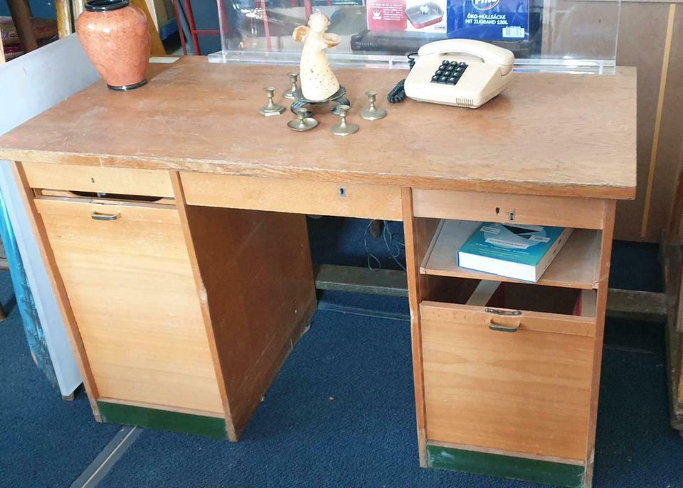 Alter Rolladen Schreibtisch Industrie Vintage 1,30mx0,80mx0,65m * in Ichenhausen