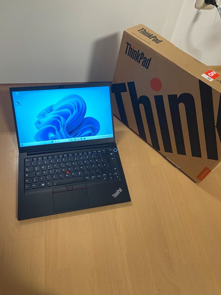 Lenovo ThinkPad E14 2 Gen i7 11 Gen 16 GB  512 SSD FHD IPS in München