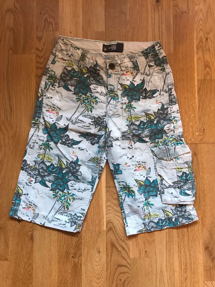 1 shorts 2 Badehosen 1 Sporthose Jungs Gr 134 140 tw w NEU in Berlin