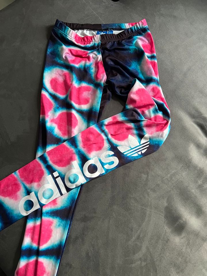 Adidas Sport Leggings Batik cooles Design, Gr. 38 in Bochum