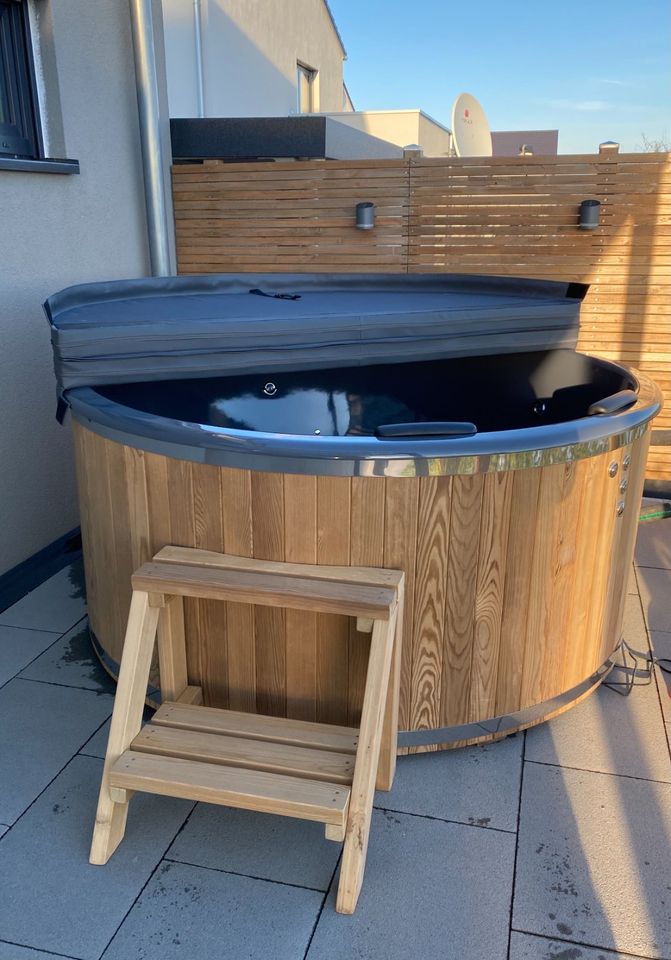 -20%❗️ mit LED / Whirlpool Badezuber / Badefass mit Hydro Hottub in Berlin