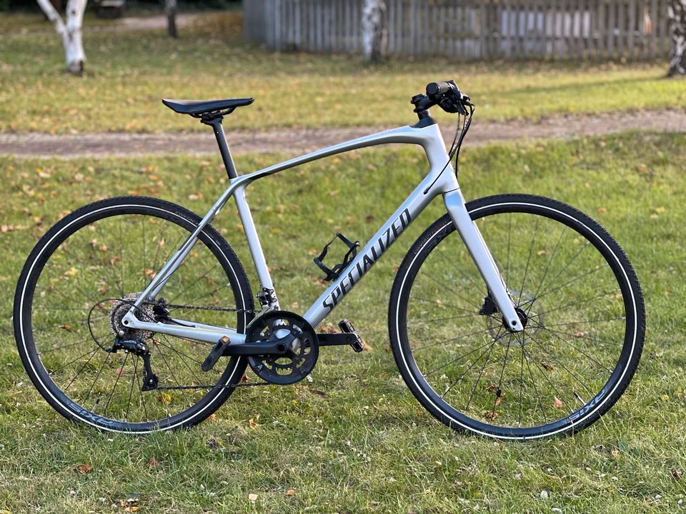 Specialized 2021 Sirrus 4.0 carbon reflektierendes Fahrrad c in Berlin