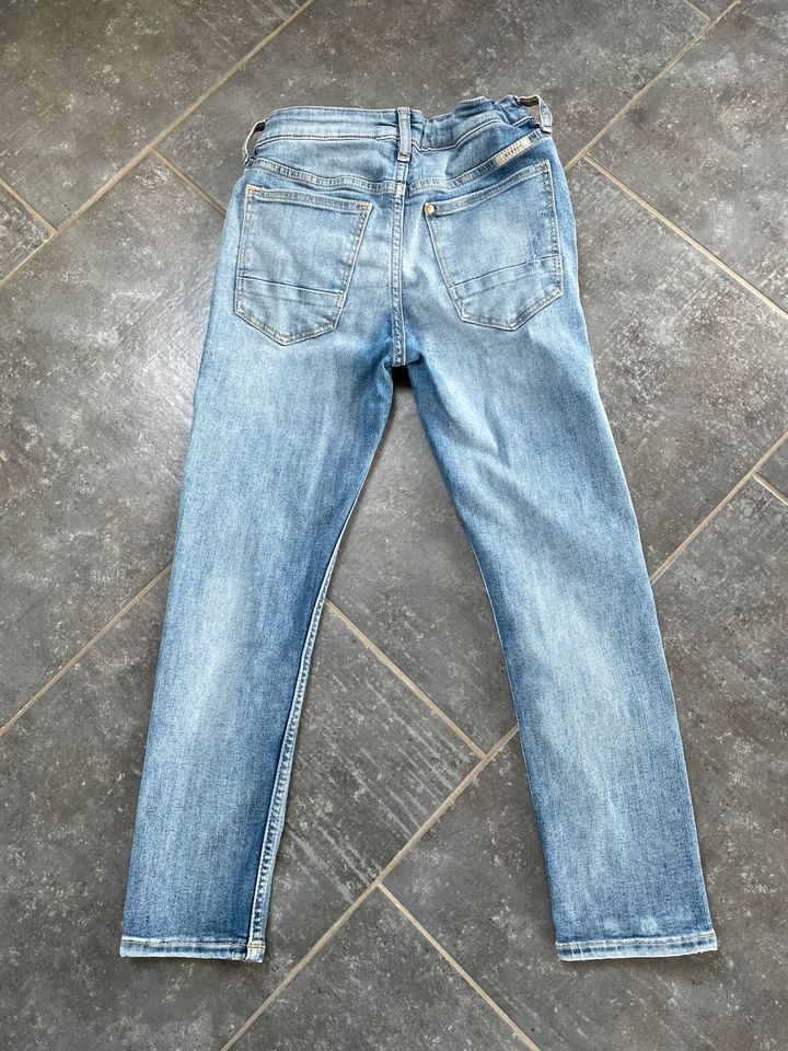 Jeans Hose Junge Größe 140 skinny fit in Borken