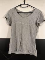 Calvin Klein tshirt grau mit Silber gr. L Niedersachsen - Braunschweig Vorschau