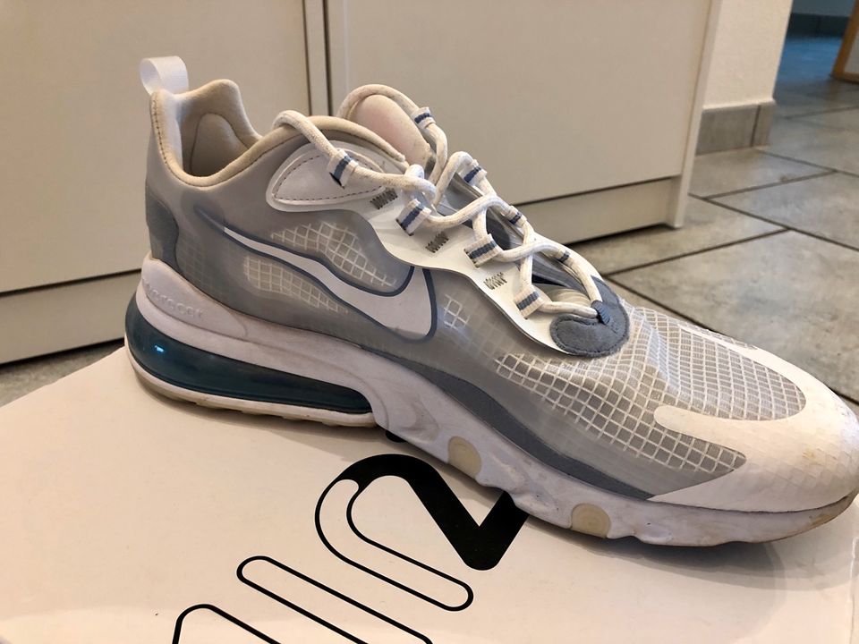 Nike Air Max 270 React SE in Größe 46 in Euskirchen